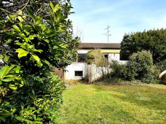 **RESERVIERT** Großzügiges Anwesen mit viel Potenzial, auf 1.000 m² wunderschönem Grundstück Haus kaufen 64297 Darmstadt Bild mittel