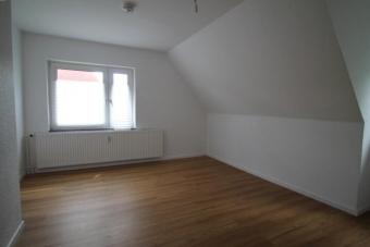 Ruhiggelegene 3 Zimmer Dachgeschosswohnung in Leer-Loga Wohnung mieten 26789 Leer (Ostfriesland) Bild mittel