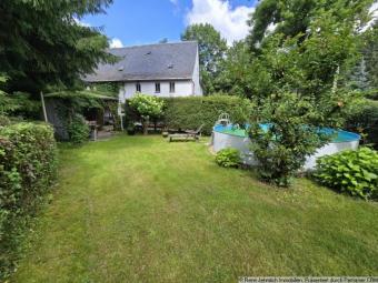 Sanierungsbedürftiges EFH mit 212qm auf 1.770qm Grundstück mit Pool & Doppelgarage + Gartenhaus Haus kaufen 09117 Chemnitz Bild mittel