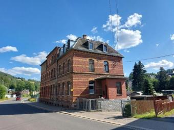 Sanierungsbedürftiges Mehrfamilienhaus mit 3 Wohneinheiten in Klingenthal! Haus kaufen 08248 Klingenthal Bild mittel