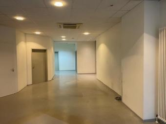 Schaufenster + Büroräume + zentrale Lage = Besonders attraktive Gewerbefläche zu vermieten Gewerbe mieten 41199 Mönchengladbach Bild mittel