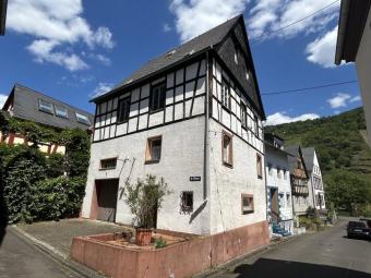 Scheune / sehr gut erhaltene Scheune / ausbaufähig zu zwei bis drei Wohneinheiten Haus kaufen 56841 Traben-Trarbach Bild mittel
