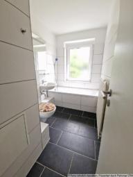 Schöne neu renoviert Wohnung in Reichenbrand... Wohnung mieten 09117 Chemnitz Bild mittel