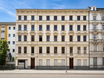 Schöneberger Altbauklassiker: 
Bezugsfreie 2-Zimmer-Wohnung mit WG-Potenzial Wohnung kaufen 10827 Berlin Bild mittel