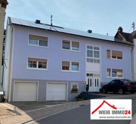 Schönes 2 FH mit wundervoller Aussicht, 2 Garagen, gr. Garten, PV-Anlage, in Battweiler (AW162) Haus kaufen 66484 Battweiler Bild mittel