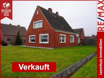 Solide Bausubstanz, großes Grundstück und neuwertiges Bad – Einfamilienhaus in Weener! Haus kaufen 26826 Weener Bild mittel