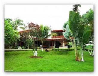 Sosua: Spezial: Zweistöckige Villa mit vier Schlafzimmer, vier Bäder, 650 qm (6 996 sqft) Wohnfläche auf 2100 qm (22 604 sqft) Grundstück, Pool, fantastischem Meeresblick. Haus kaufen 46244 Sosúa/Dominikanische Republik Bild mittel