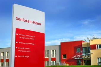 Spezialobjekt zur Umnutzung Wohnen / Betreutes Woihnen / Betreuungseinrichtung / Gewerbe kaufen 38685 Langelsheim Bild mittel