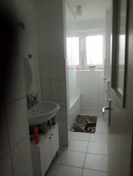 Tolle 3 Zimmer Wohnung mit Balkon in Duisburg Duissern nache Uni,Hbf und Stadt ! Wohnung mieten 47058 Duisburg Bild mittel