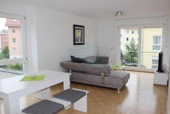 Top 4-Zimmer Wohnung mit Balkon und Garage in München-Moosach Wohnung mieten 80992 München Bild mittel