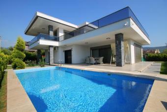 Traumhafte Villa 70 m enfernt vom Strand in Didim Akbük Haus kaufen 09270 Didim Aydin Bild mittel