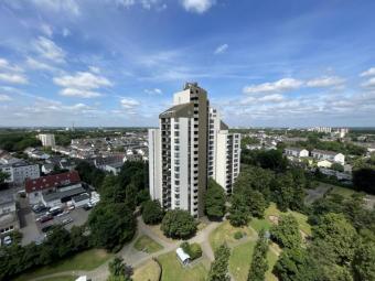 Vermietete 3 Zimmer Wohnung mit Loggia, Einbauküche und Tiefgaragenstellplatz in Köln-Urbach Wohnung kaufen 51145 Köln Bild mittel
