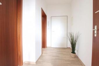 Vermietete Zweiraum-Wohnung * offene Tageslicht-Küche* Gewerbe kaufen 09113 Chemnitz Bild mittel