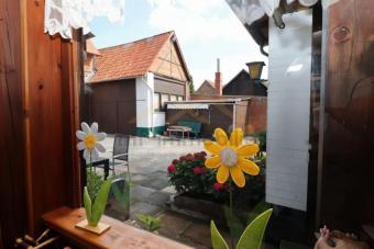 viel Platz für Hobby und Freizeit Ein- bis Zweifamilienhaus in Grasleben 200m2 Haus kaufen 38368 Grasleben Bild mittel