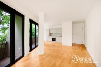 WIE EIN BAUMHAUS! Gemütliche 2 Zimmer Wohnung mit ca. 78m², EBK, Concierge und Gym in Berlin-Mitte! Wohnung mieten 10117 Berlin Bild mittel