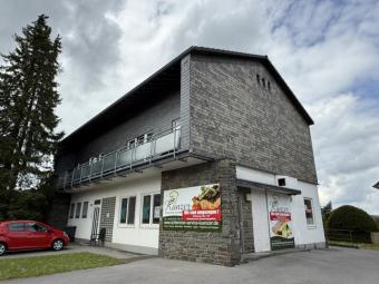 Wohn- und Geschäftshaus mit Gewerbeeinheit und 2 Wohnungen auf ca. 940 m² Grundstück Haus kaufen 52152 Simmerath Bild mittel