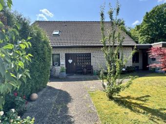  Wohnanlage mit vielen Möglichkeiten Haus kaufen 30938 Burgwedel Bild mittel
