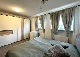 Wohnglück in Lauchringen - Zentrale 3-Zimmer-Eigentumswohnung mit Balkonvielfalt und Aufzug Wohnung kaufen 79787 Lauchringen Bild mittel