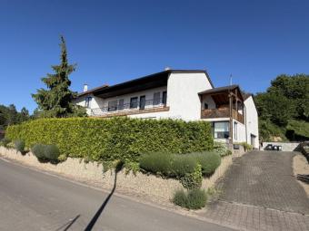 Wohnhaus in traumhafter Lage mit viel Platz und herrlichem Fernblick Haus kaufen 76889 Gleiszellen-Gleishorbach Bild mittel