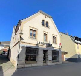 Wohnhaus mit 223 qm Wohnfl. / sehr schönem Garten und mit 149 qm Laden (Kröv-Mosel) Haus kaufen 54536 Kröv Bild mittel