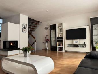 WRS Immobilie - Viel Platz für die Familie! Modernes Split Level Haus Haus kaufen 90453 Nürnberg Bild mittel