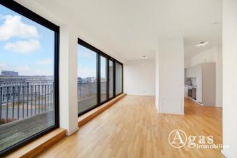 Wunderschöne 2 Zimmer Dachgeschosswohnung mit ca. 77m², EBK und Riesen-Balkon in Berlin-Mitte Wohnung mieten 10117 Berlin Bild mittel