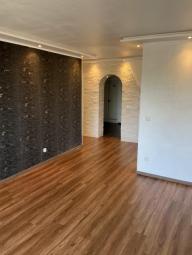 Wunderschöne 4-Zimmer-Wohnung mit Balkon, Aufzug und Tiefgaragenstellplatz! Wohnung kaufen 41068 Mönchengladbach Bild mittel