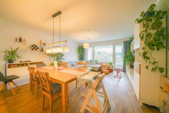 Wunderschöne 4-Zimmer-Wohnung mit zwei Balkonen in Ratingen-Hösel Wohnung mieten 40883 Ratingen Bild mittel