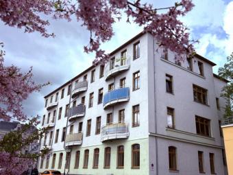 Zentrumsnah! 1,5-Raum-Whg. mit Balkon + Fahrstuhl / rollstuhlgerecht; vermietet! Wohnung kaufen 08056 Zwickau Bild mittel