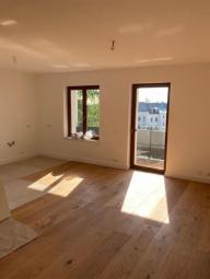 Zweitbezug! Hochwert. DG 3-Zi. mit Wa., Du., Westbalkon, EBK & Parkett in Uni und-Zentrumsnähe! Wohnung mieten 09130 Chemnitz Bild mittel