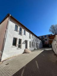 Zweitbezug nach San.! Kompaktloft 1-Zi. im Hinterhaus mit Du. und Lam. in zentraler Lage! EBK mgl. Wohnung mieten 09126 Chemnitz Bild mittel