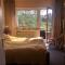 BONN OBERKASSEL 2 Zimmer-Wohnung im DG links zu verkaufen in toller Wohnlage mit ca. 48 m² Wfl. Wohnung kaufen 53227 Bonn Bild thumb