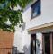 Gepflegtes 5 Zimmer-Reihenhaus mit Garten, Terrasse, Garage, zentrale, ruhige Lage - Bus um die Ecke Haus kaufen 55129 Mainz Bild thumb