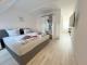 Pension mit 7 Zimmern, Apartment
und vieles mehr in zentraler Lage! Gewerbe kaufen 26553 Dornum Bild thumb